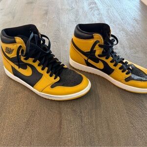 Men's Jordan 1 Nike Black and Yellow High-Top Sneakers